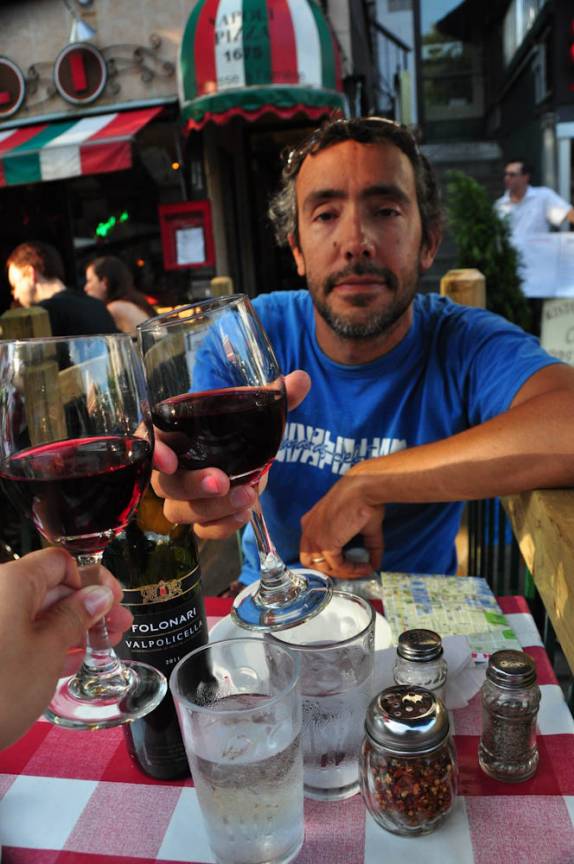 Um brinde à Montreal e ao Canadá!